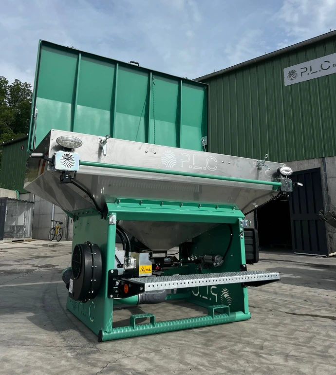 Fronttrichter 1700L